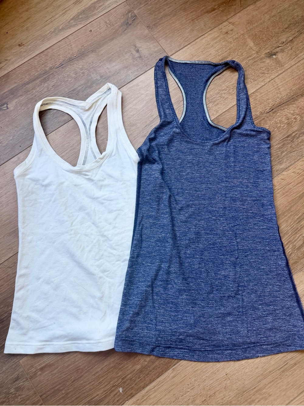Lululemon Women’s Racerback Tank Top - White & Navy - Size 4